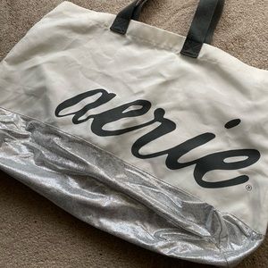 Aerie tote bag